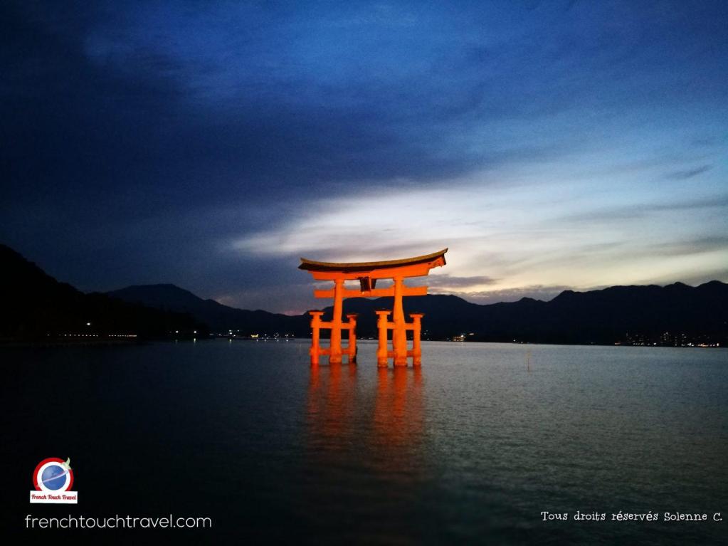 Grand Tori, Miyajima island, Japon
