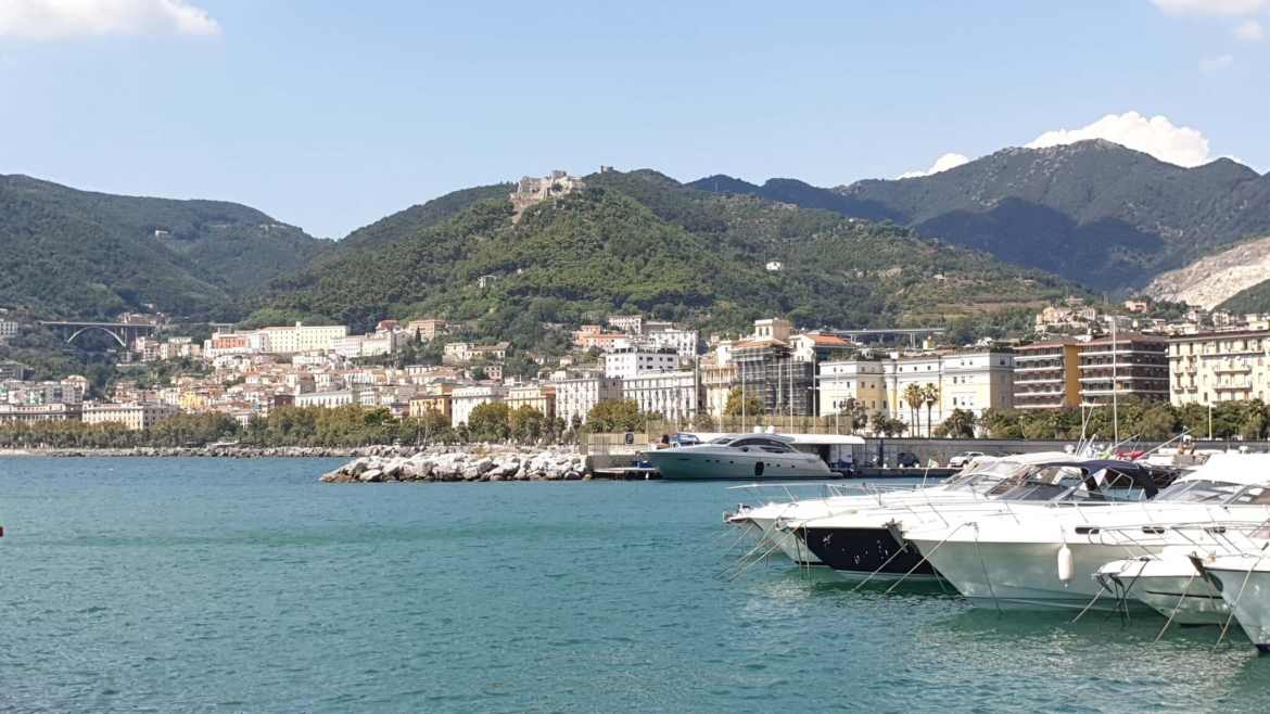 Apprendre l'italien à Salerne, Costiera Amalfitaina, Italie